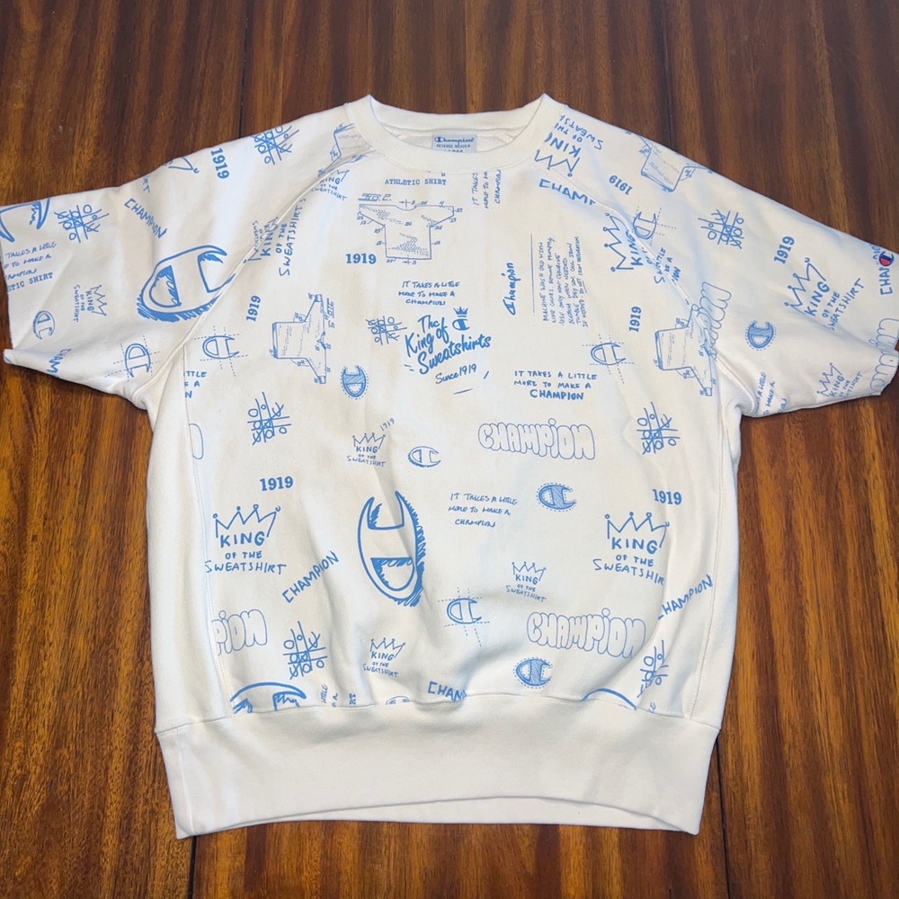Champion -  Scribble Script Reverse Weave Cut-Off Sweat Shirt - Size L